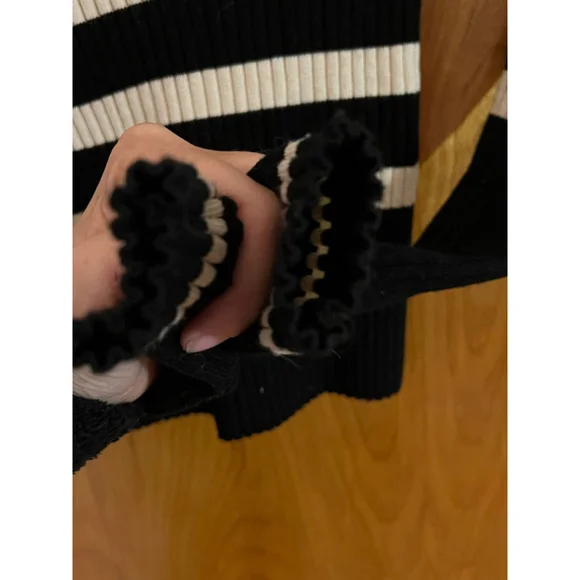 NOISY MAY Black & Beige Striped Ribbed Crew Neck Sweater Women’s Size S EUC - Picture 6 of 10